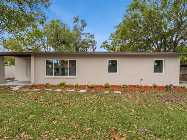 140 N Fairfax Ave, Winter Springs, FL 32708