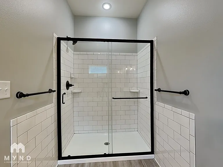 405 S Carl St — Photo 12