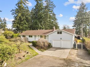 6710 96th St E, Puyallup, WA