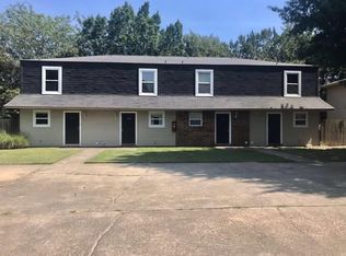 688 N Betty Jo Dr, Fayetteville, AR 72701