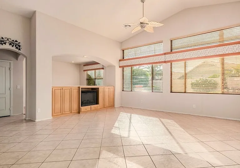 17806 N Becke Ln — Photo 12