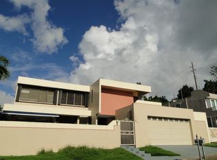 P 2 Reina Victoria Quintas Reales #, Guaynabo, PR 00959