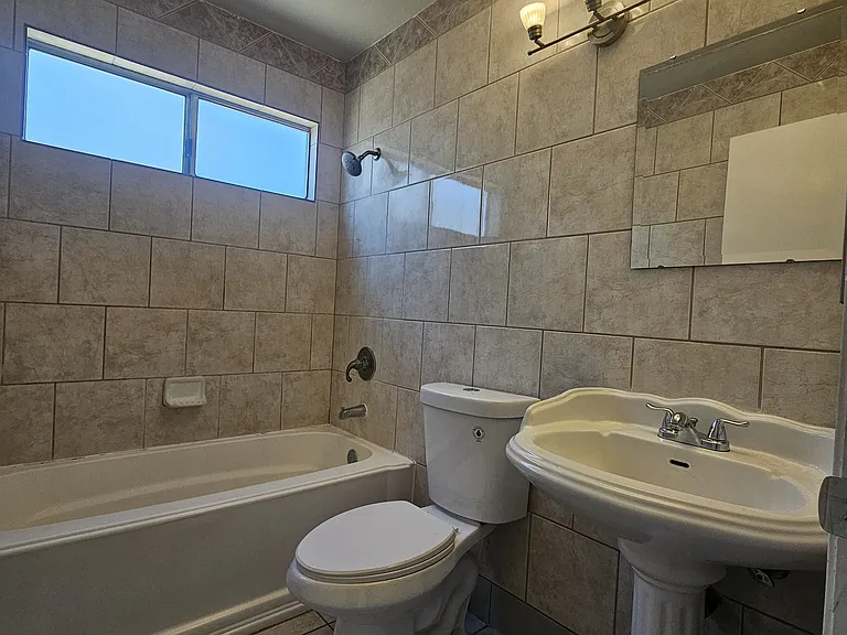 5361 Vichy Cir — Photo 3