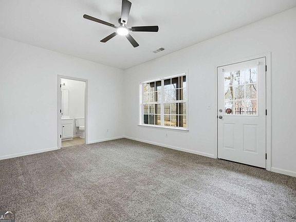 4th image of 620 Coligny Ct