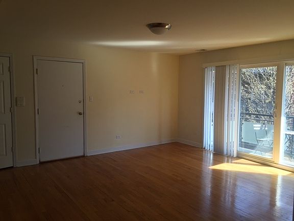 4th image of 6441 N Damen Ave APT 2W