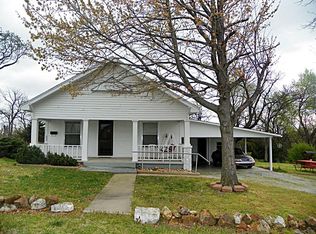 802 Garfield Ave, Baxter Springs, KS 66713