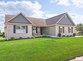 1725 Conor Ct, Clinton, IA 52732