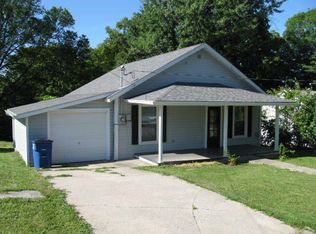 824 25th St, Bedford, IN 47421