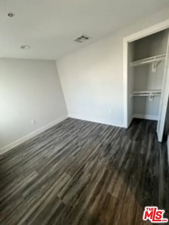 Studio, 1.0 bath, 150 sqft, $950 — Photo 4
