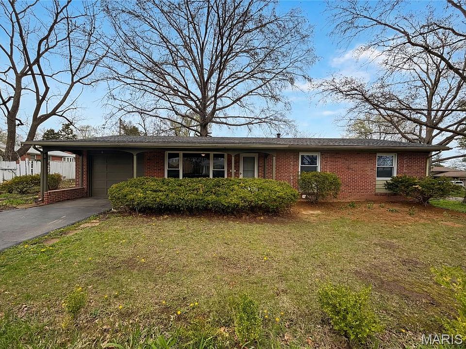 1st image of 569 Lodge Dr