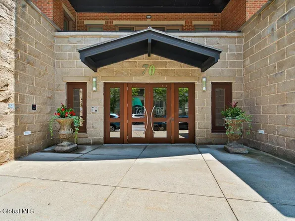 70 Railroad Place #207, Saratoga Springs, NY 12866