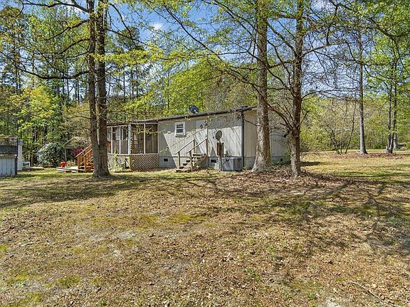 3rd image of 123 Pineview Dr