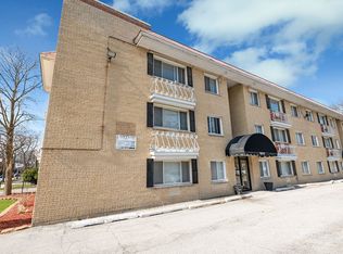 7819 S Shore, Chicago, IL 60649