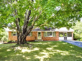 86 Farmington Rd, Lynchburg, VA 24502