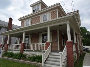 16 Fairview Ave, Hudson, NY 12534