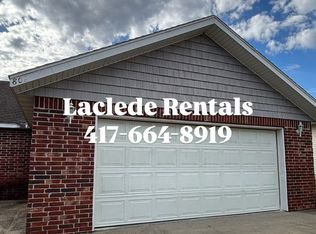 802 Hogan Dr, Lebanon, MO 65536