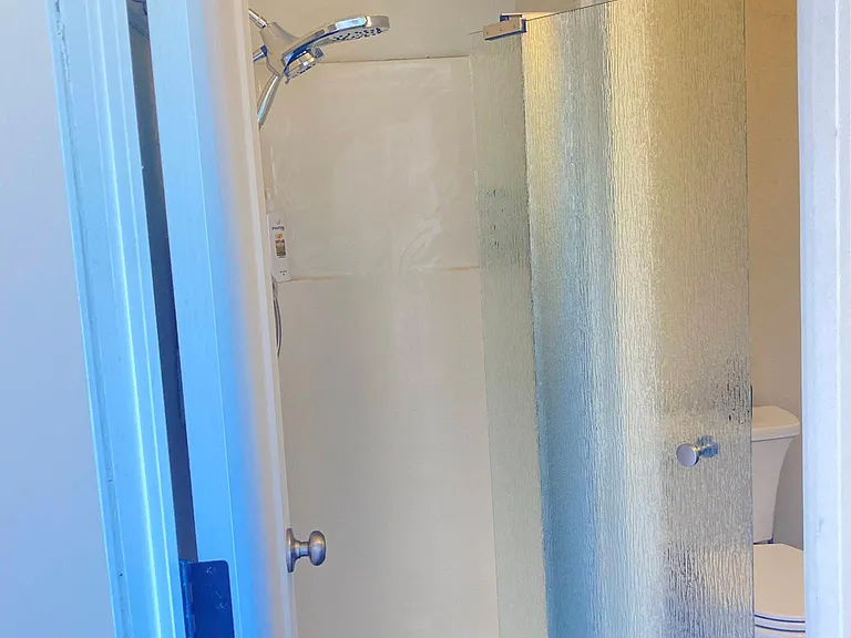 2400 Washington St #2 — Photo 6
