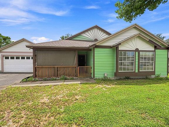 2nd image of 13094 LINDEN DRIVE