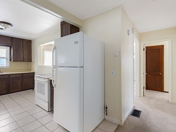 5th image of 104 Armistead Ave