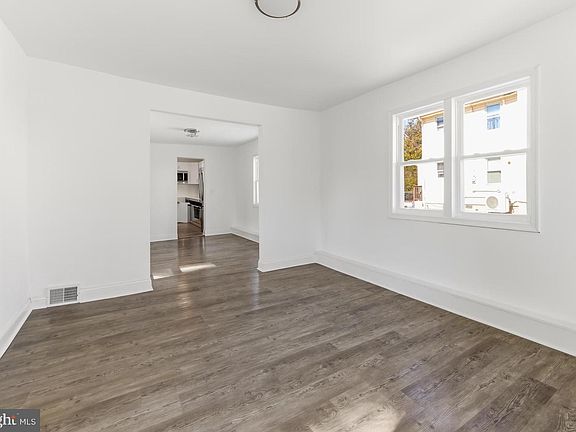 5th image of 6127 Wisteria Ave