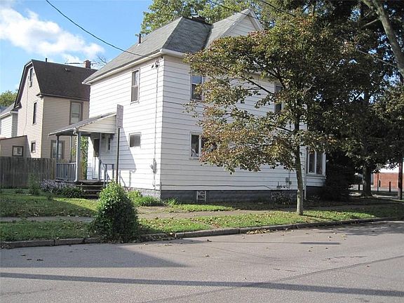 5th image of 2801 Plum St