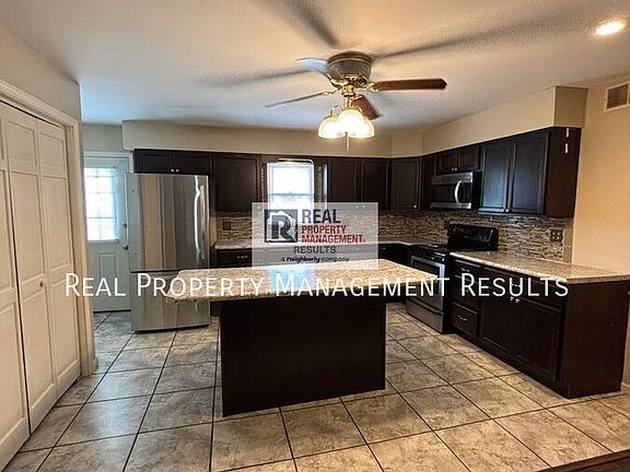 4th image of 4002 Petes Ct #4002