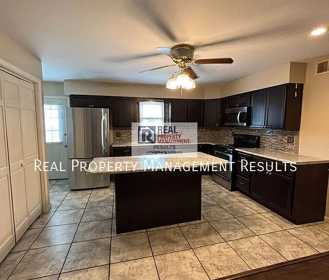 4002 Petes Ct #4002 — Photo 4