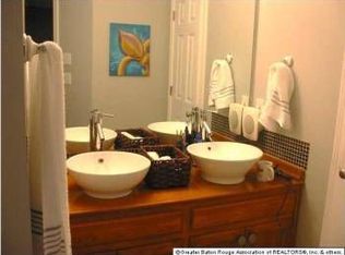 34530 Gravesbriar Dr, Denham Springs, LA 70706