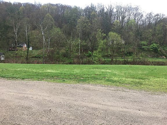 2nd image of 2630 Sissonville Dr