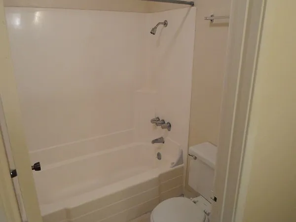 808 S Langley Ave #103 — Photo 14