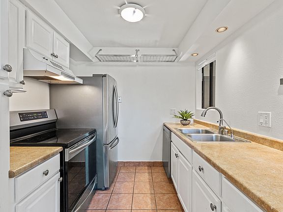 5th image of 976 Miramonte Dr APT 4