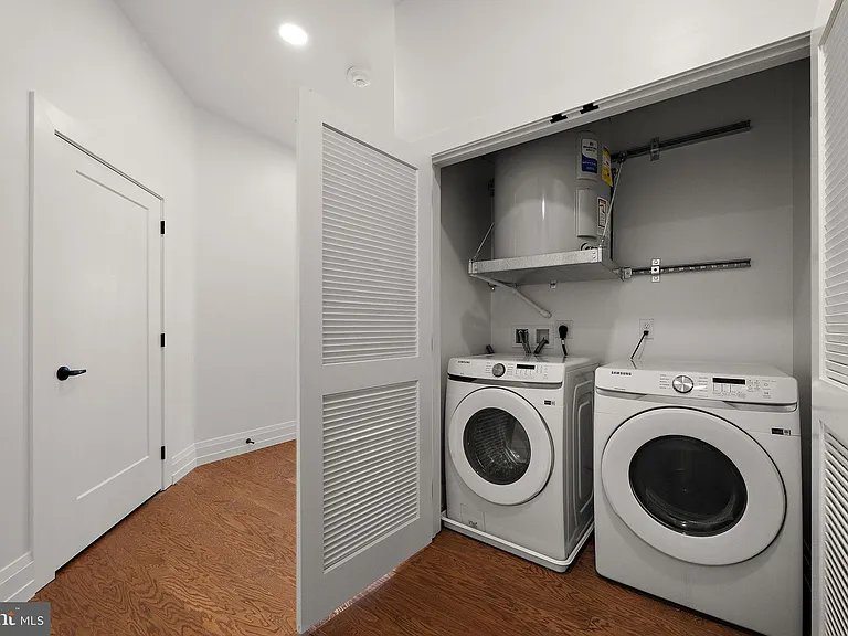 801 N Market St #207 — Photo 10