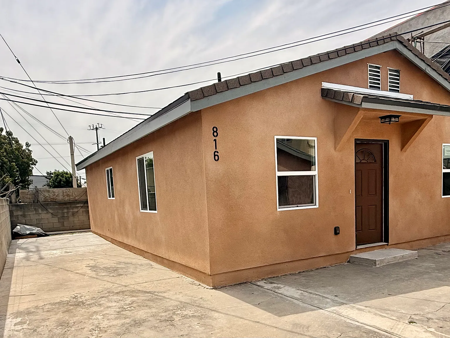 3 bed, 950 sqft, $3,300 — Photo 4