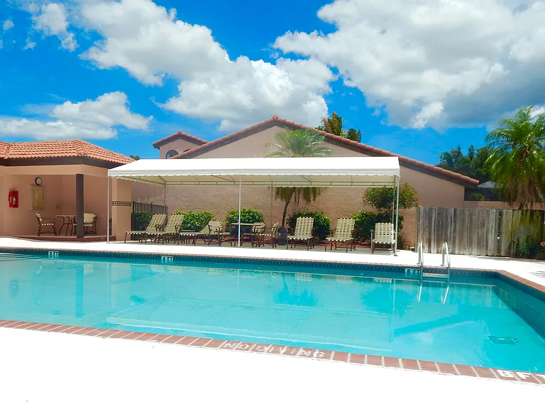 22864 Marbella Cir — Photo 45