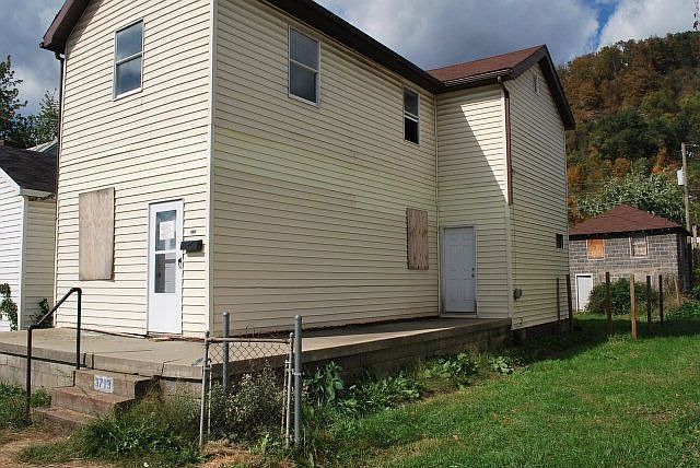 1st image of 3713 Stanton Ave