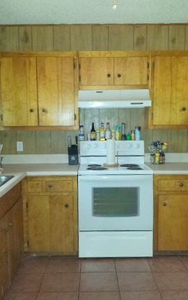 4th image of 903 Southgate Dr