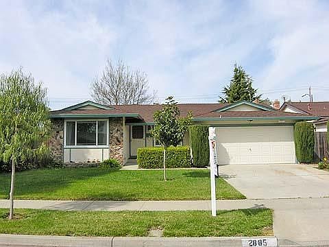 1st image of 2885 Largo Dr