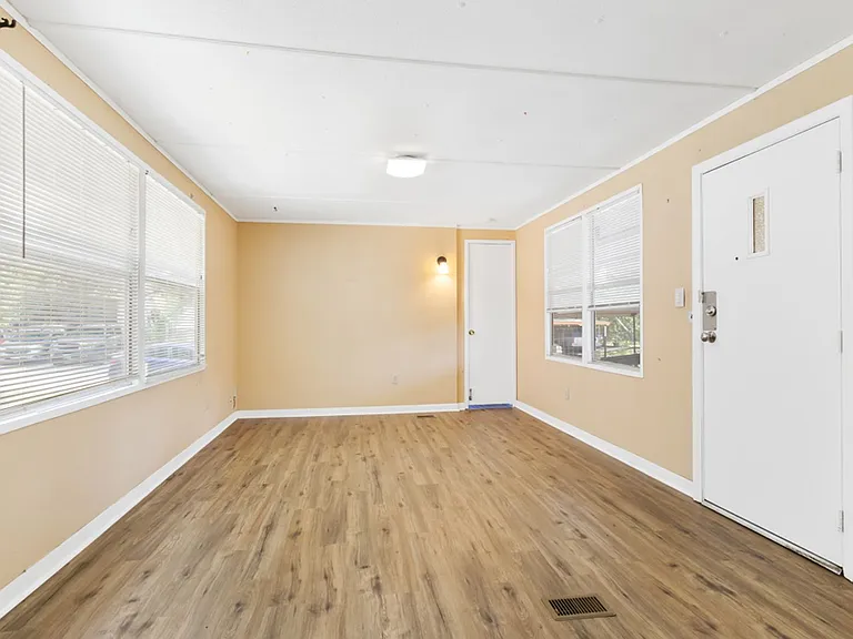 16240 San Pedro Ave #308 — Photo 5
