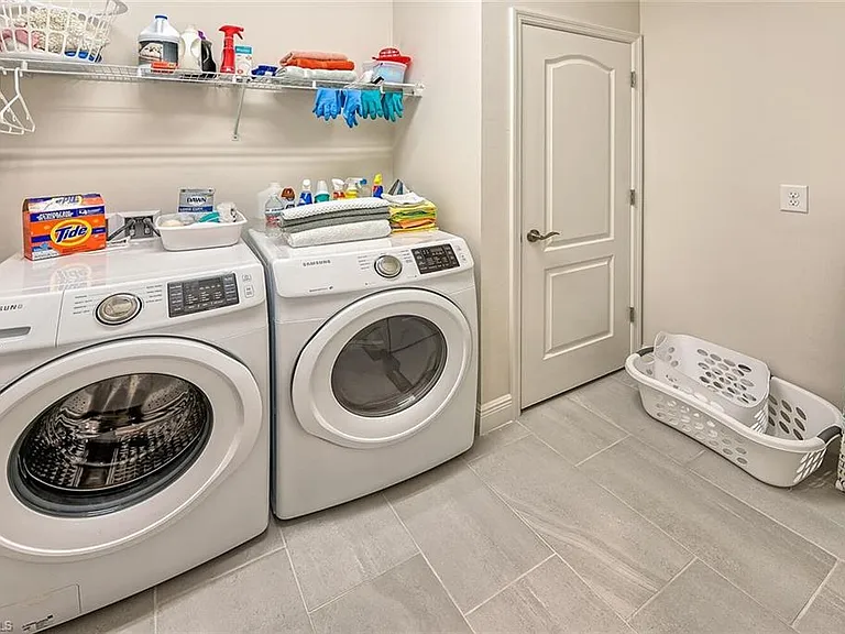 6954 Avalon Cir #707 — Photo 18