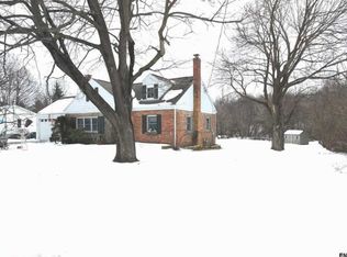 30 Perry Rd, Troy, NY 12182