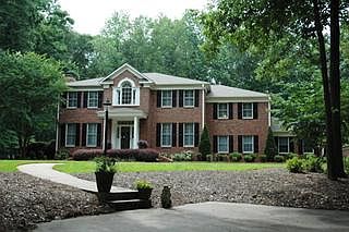 1st image of 340 Plantation Dr
