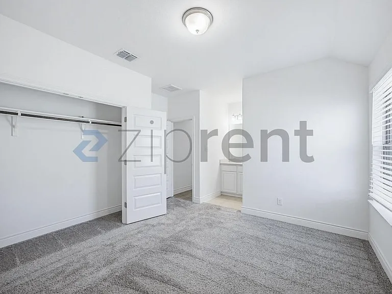 28414 Shailene Dr — Photo 20