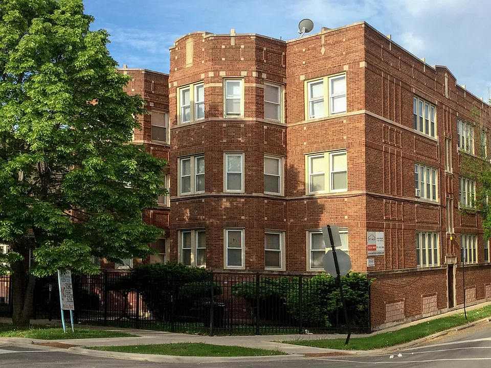 8000-02 S Marshfield Ave #1639-45
