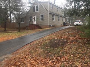 15 Hickory Rd, Halifax, MA 02338