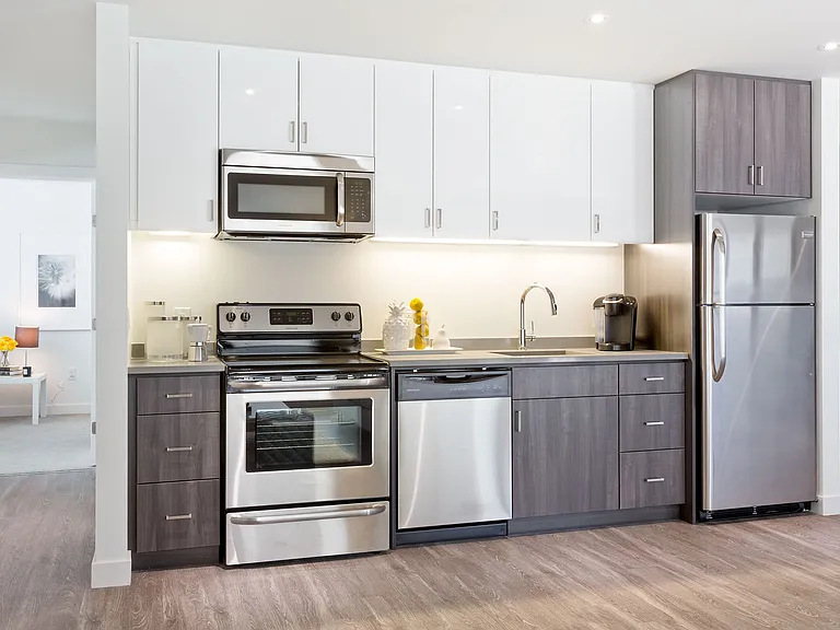 785 Sterling Lyon Pkwy — Photo 15