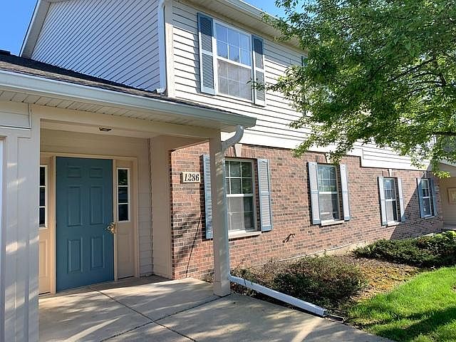 1st image of 1286 N Red Oak Cir