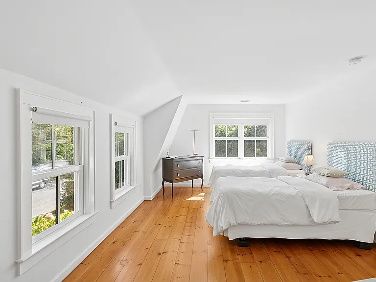 19 Gould St — Photo 15