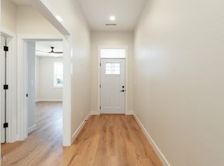 321 Flint Dr, Bismarck, ND 58503