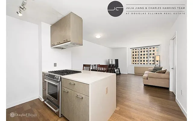 Rented by Douglas Elliman | media 22