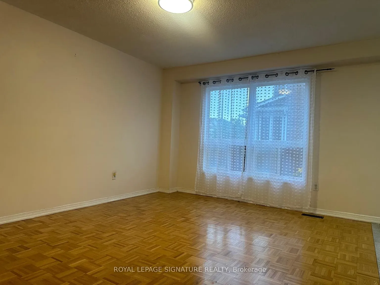 3 bed, $3,200 — Photo 4